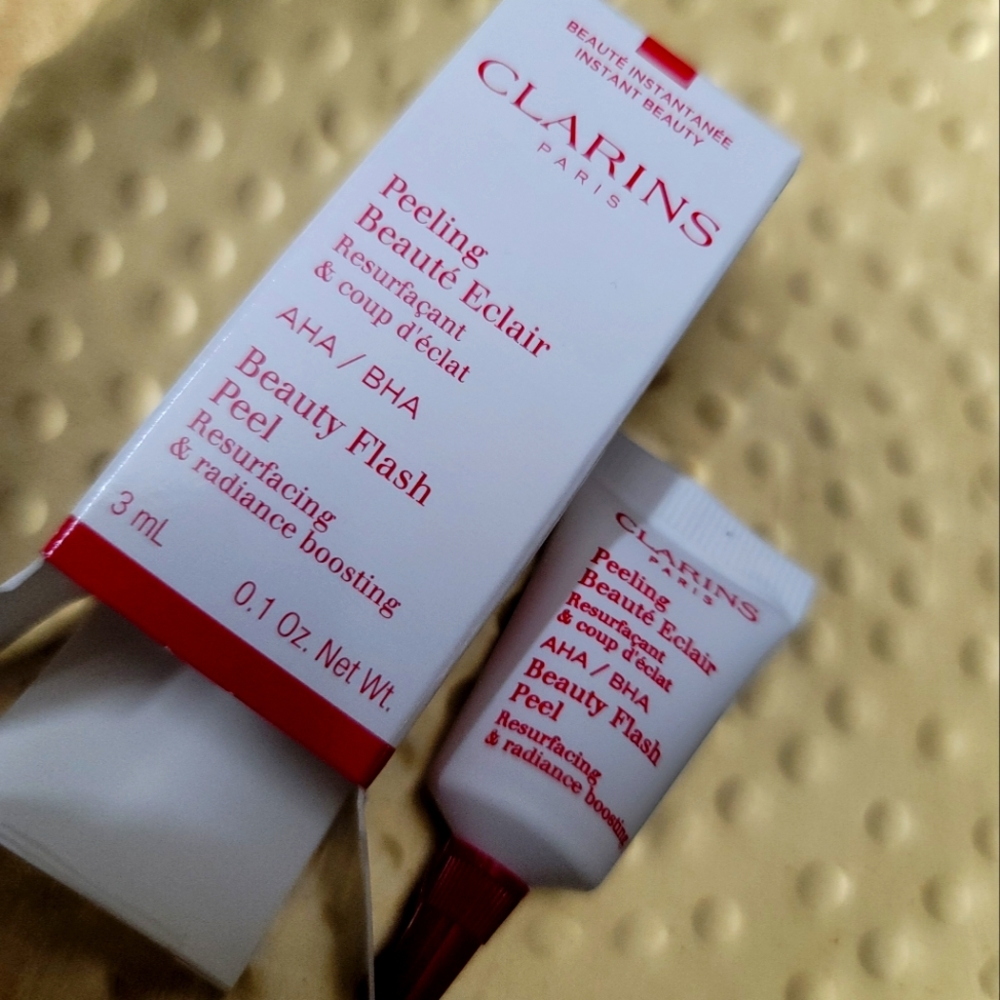 NWT Clarins peeling Neauté Eclair 3 mL